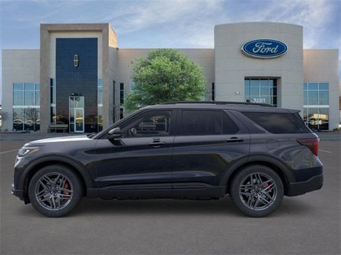 New 2026 Ford Explorer ST image 3