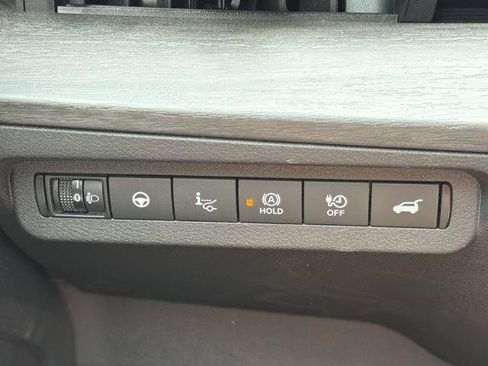 Certified 2023 Nissan Ariya FWD image 14