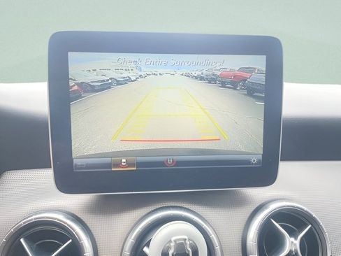 Used 2019 Mercedes-Benz CLA 250 4MATIC image 27