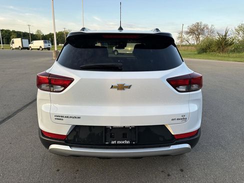 Used 2025 Chevrolet TrailBlazer LT AWD/4WD image 4