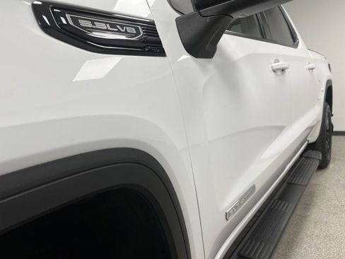 Used 2024 GMC Sierra 1500 Elevation image 16