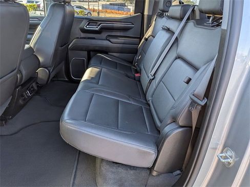 Used 2024 GMC Sierra 1500 SLT image 30