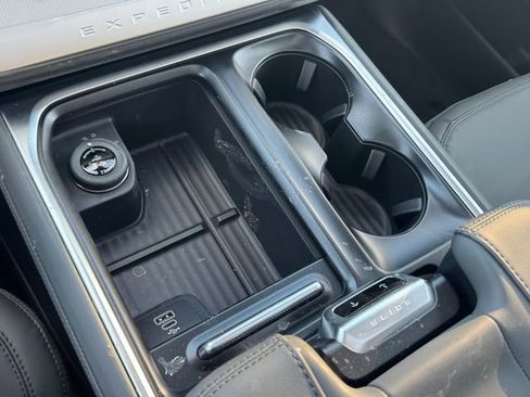 New 2026 Ford Expedition Active image 25