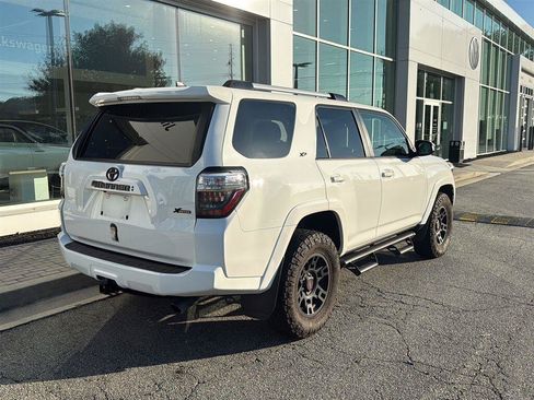 Used 2023 Toyota 4Runner SR5 AWD/4WD image 7