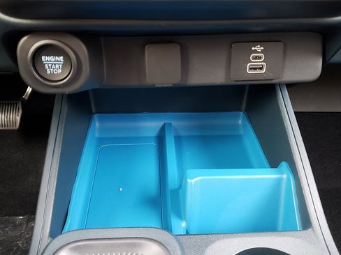 New 2025 Ford Maverick XLT w/ Equipment Group 301A image 20