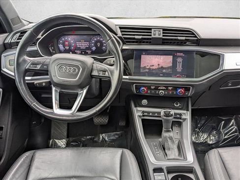 Used 2020 Audi Q3 2.0T Premium w/ Convenience Package image 17