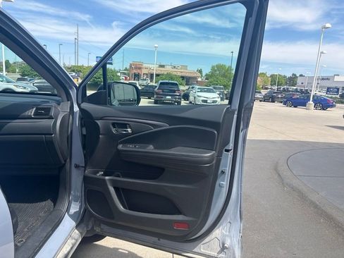 Certified 2022 Honda Pilot Special Edition image 27