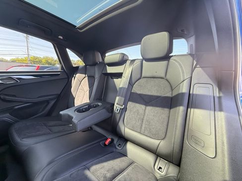 Used 2020 Porsche Macan image 15