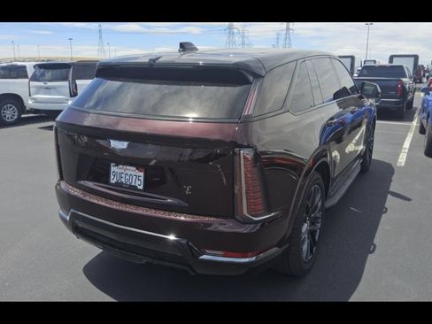 Used 2025 Cadillac Escalade IQ Sport 2 AWD/4WD image 4