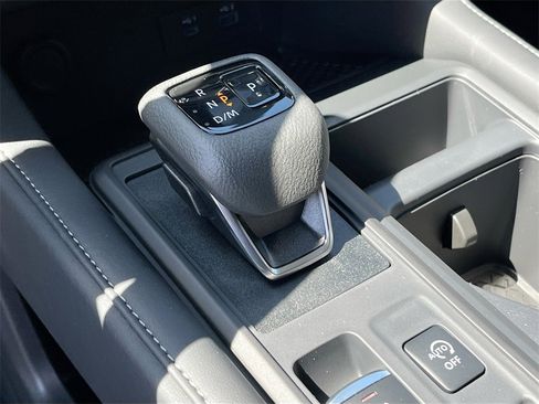 Certified 2025 Nissan Pathfinder S image 15