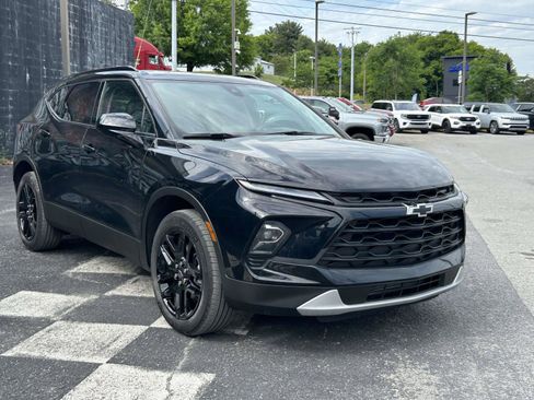 Used 2023 Chevrolet Blazer LT w/ Convenience Package FWD image 1