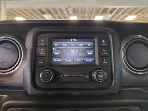 Used 2019 Jeep Wrangler Unlimited Sport AWD/4WD image 17