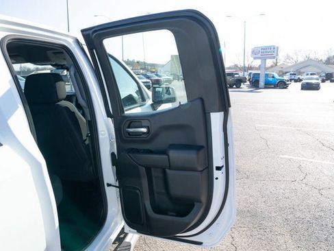 Used 2025 Chevrolet Silverado 1500 W/T w/ Trailering Package image 13