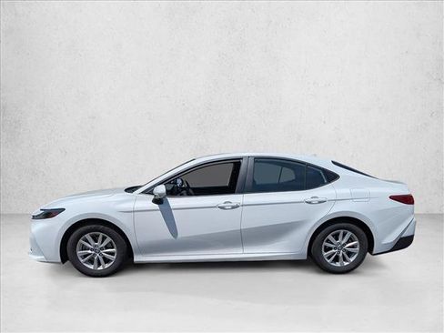 Used 2025 Toyota Camry LE FWD image 8