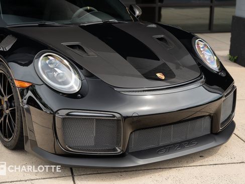 Used 2018 Porsche 911 GT2 RS RWD image 2