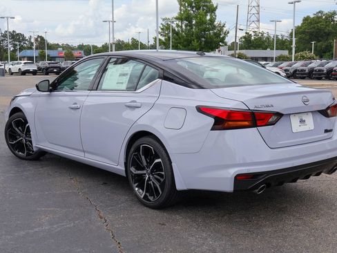 New 2026 Nissan Altima 2.5 SR FWD image 2