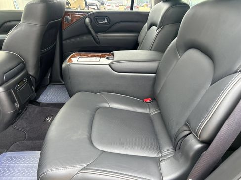 Used 2018 INFINITI QX80 2WD w/ Driver Assistance Package image 11