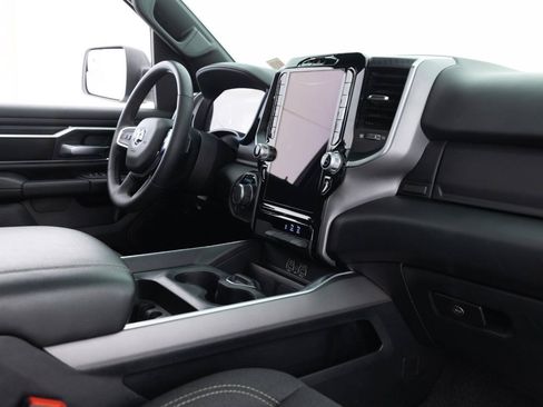 Used 2025 RAM 1500 Big Horn AWD/4WD image 31