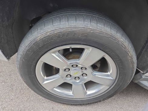 Used 2015 Chevrolet Tahoe LT AWD/4WD image 4