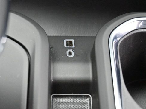 Used 2025 GMC Sierra 1500 Denali AWD/4WD image 27