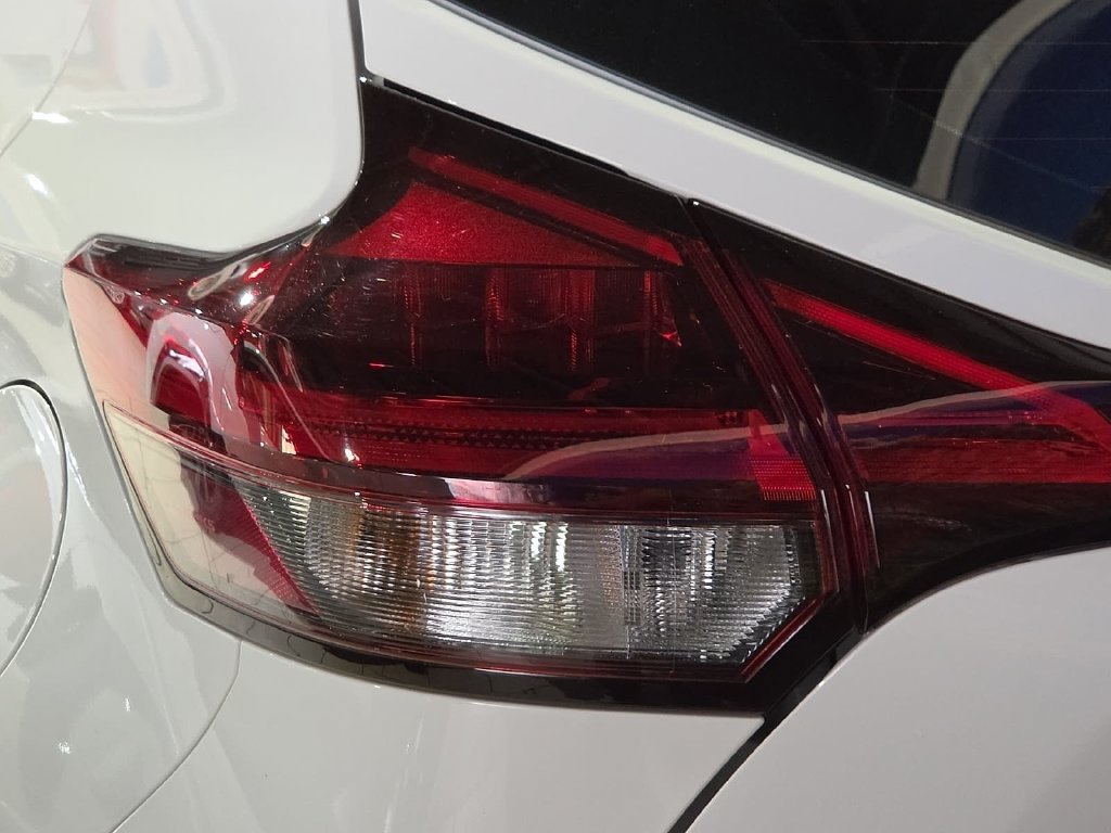 Used 2023 Nissan Kicks S w/ Interior Electronics Package FWD image 9