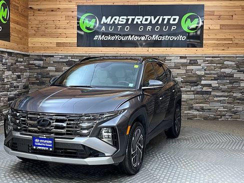Used 2025 Hyundai Tucson Limited AWD/4WD image 9