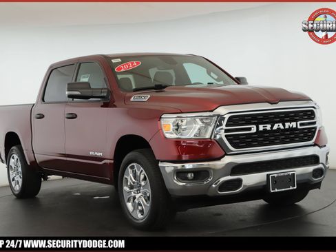 Used 2024 RAM 1500 Big Horn AWD/4WD image 1