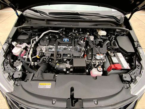 Used 2023 Toyota Corolla LE image 28