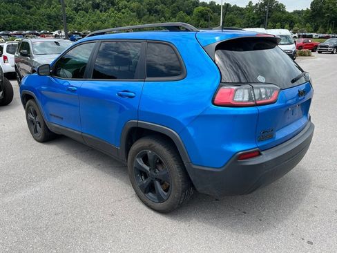 Used 2020 Jeep Cherokee Latitude Plus AWD/4WD image 4