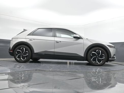 Used 2024 Hyundai Ioniq 5 SEL RWD image 31