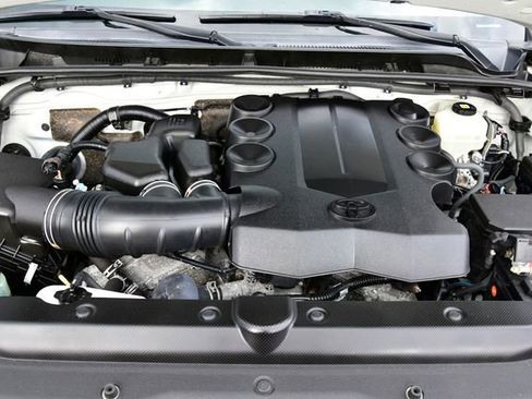 Used 2021 Toyota 4Runner Limited image 34