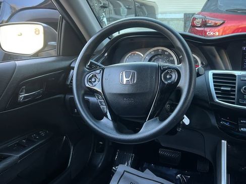 Used 2016 Honda Accord LX image 16