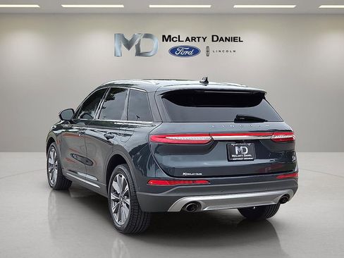 Used 2021 Lincoln Corsair Reserve w/ Equipment Group 201A FWD image 4