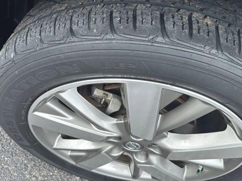 Used 2014 Nissan Pathfinder Platinum w/ Platinum Premium Package image 30