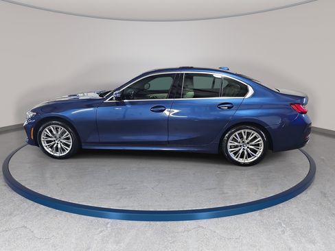 Certified 2024 BMW 330i Sedan w/ Premium Package RWD image 9