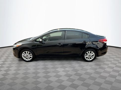 Used 2017 Kia Forte S FWD image 9