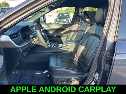 Certified 2024 Jeep Grand Cherokee Limited AWD/4WD image 11