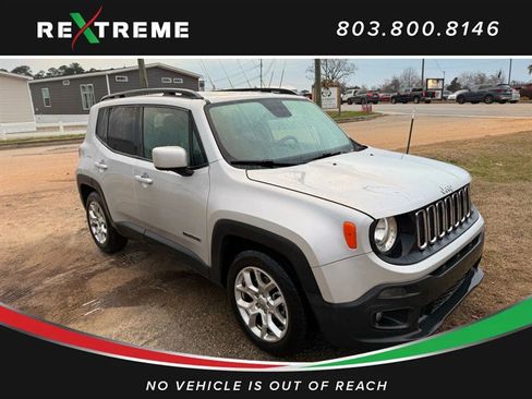 Used 2018 Jeep Renegade Latitude image 4