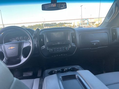 Used 2018 Chevrolet Silverado 2500 W/T w/ WT Convenience Package AWD/4WD image 25