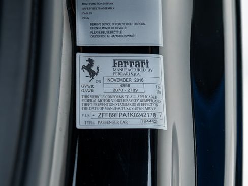 Used 2019 Ferrari Portofino RWD image 73