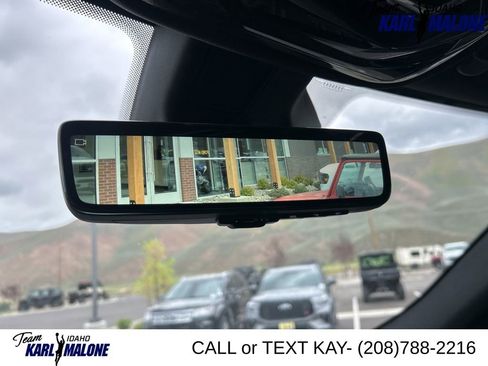 Used 2021 Jeep Grand Cherokee L Overland w/ Luxury Tech Group IV AWD/4WD image 47