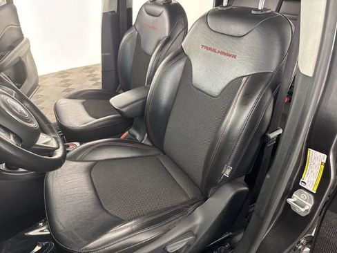 Used 2019 Jeep Compass Trailhawk image 23