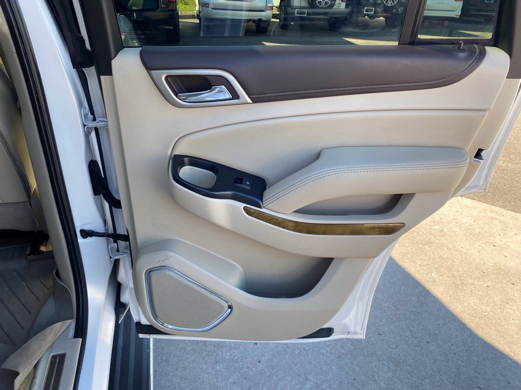 Used 2017 GMC Yukon Denali w/ Open Road Package RWD image 19