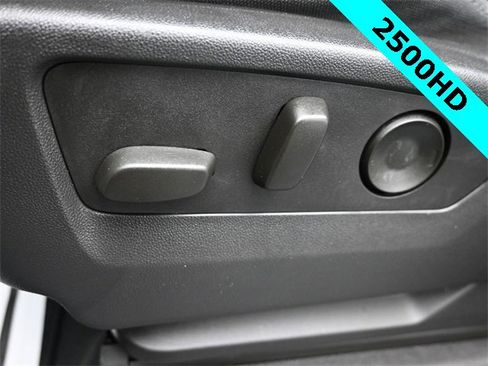 Used 2024 Chevrolet Silverado 2500 Custom w/ Custom Value Package image 8