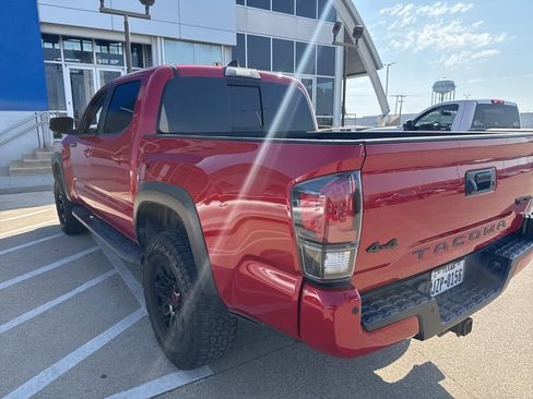 Used 2017 Toyota Tacoma TRD Pro image 9