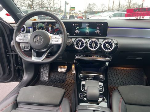 Used 2019 Mercedes-Benz A 220 4MATIC image 17