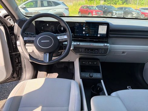 Certified 2024 Hyundai Kona SEL w/ Convenience Package AWD/4WD image 17