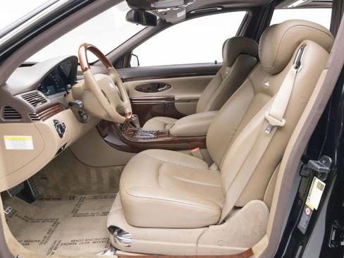 Used 2012 Maybach 62 RWD image 11