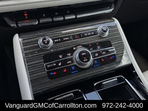 Used 2024 Lincoln Aviator Black Label w/ Dynamic Handling Package AWD/4WD image 21