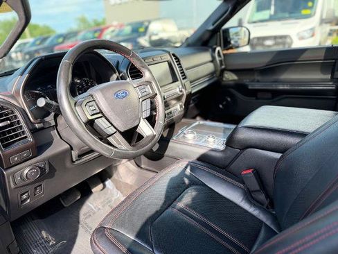 Certified 2019 Ford Expedition Limited w/ Equipment Group 303A AWD/4WD image 15